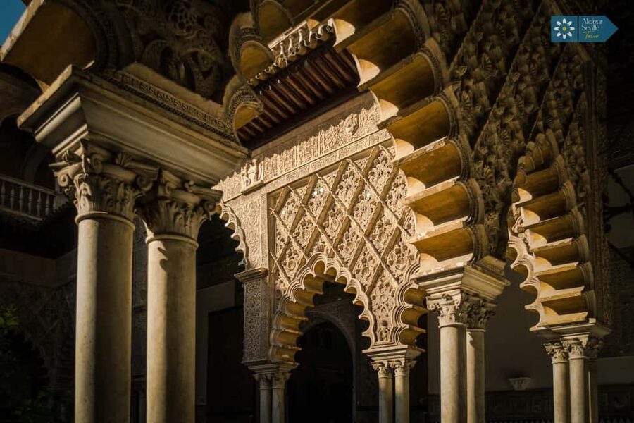 Seville: Cathedral, Giralda, and Royal Alcázar Guided Tour - Seville Cathedral in One Guided Hour: Gothic Scale You Feel