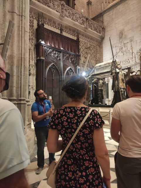 Seville: Cathedral & Giralda Guided Tour with Entry Tickets - Why this 1.5-hour Seville Cathedral and Giralda tour makes sense