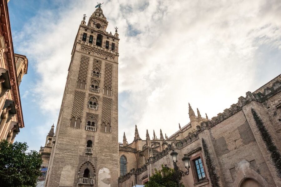 Seville: Cathedral Guided Tour with Priority Access - Should You Book This Seville Cathedral and Giralda Tour?