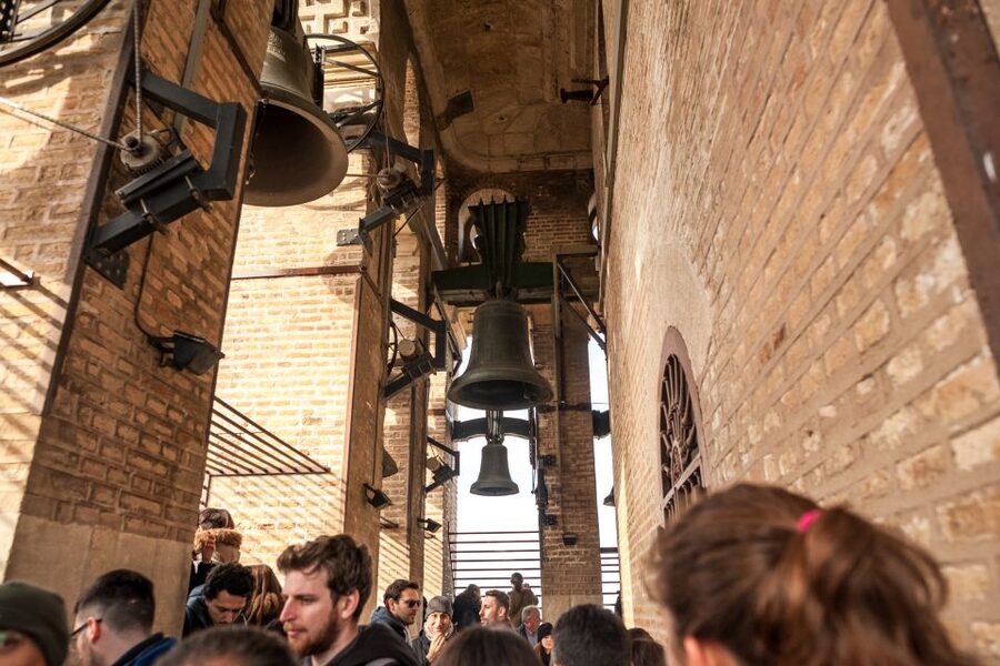 Seville: Cathedral Guided Tour with Priority Access - December 4 to 7: Important Limited-Access Notice