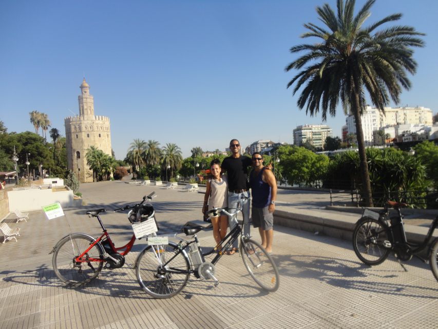Seville: Electric Bike Tour in Small Group - Plaza de España and Maria Luis Park: the big visual hits with guided context