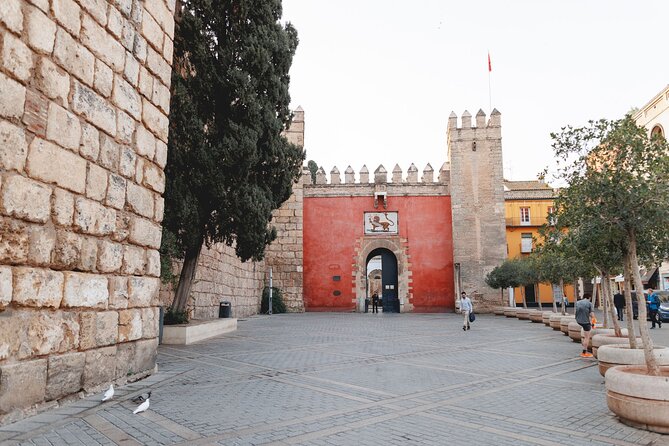 Seville Exclusive Beat the Crowds Guided Alcazar Before Opening - Skip-the-line access is not just convenience, it is time you can actually use