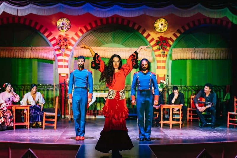 Seville: Flamenco at El Palacio Andaluz with Optional Dinner - Food and Drinks During the Show: What You Might Actually Get