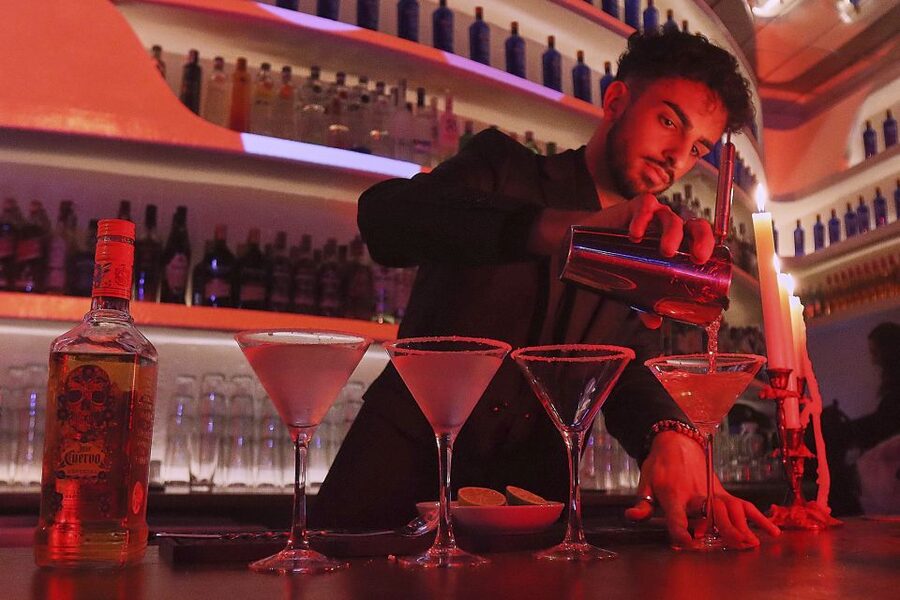 Seville: Flamenco Show Ticket at Tablao Flamenco Las Setas - Where this flamenco night fits in your Seville plans