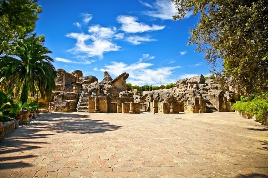 Seville: Game of Thrones and Roman Empire Italica Tour - The Roman amphitheater and the Game of Thrones dragon pit beat