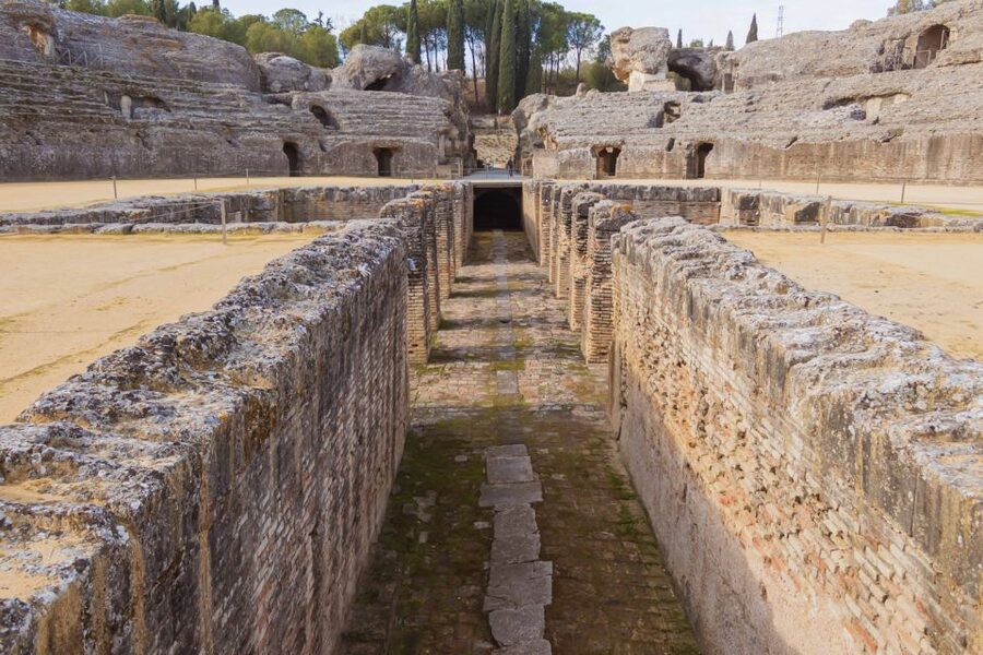 Seville: Game of Thrones and Roman Empire Italica Tour - Domus Exedra: where everyday power shows up in stone