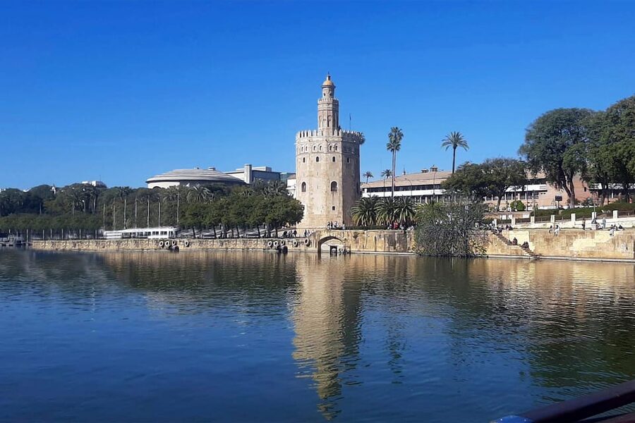 Seville: Guadalquivir Boat Tour with Optional Lunch/Dinner - The boat route: landmarks you’ll recognize along the Guadalquivir