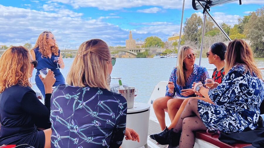 Seville: Guadalquivir River Boat Tour - Practical tips: what to wear, what to bring, and how to avoid stress