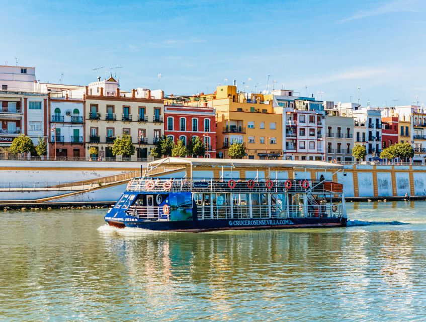 Seville: Guadalquivir River Cruise - Photo strategy: how to get the shots without fighting the crowd