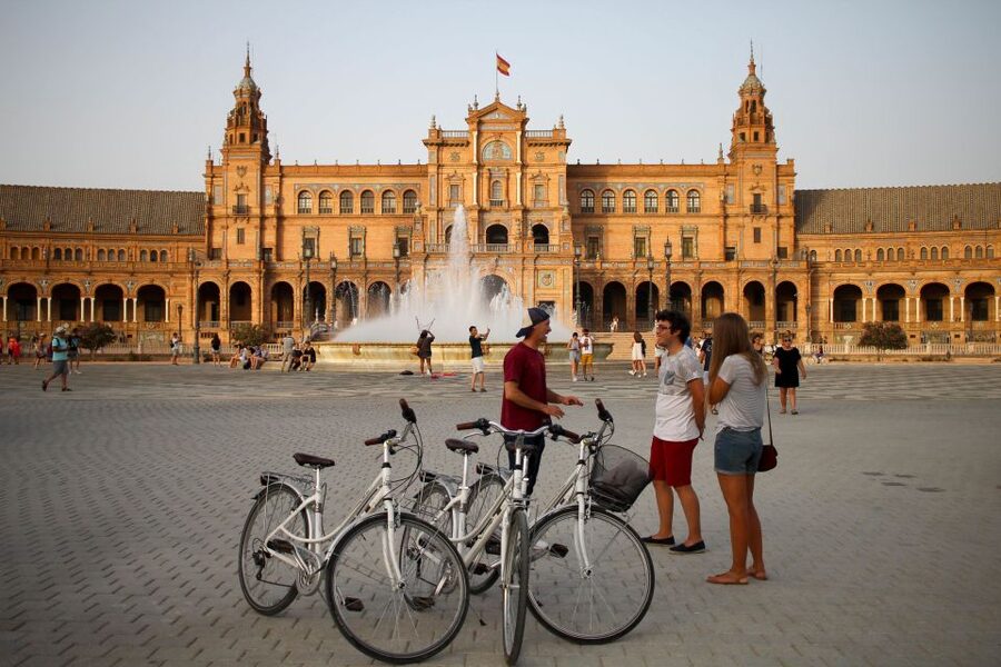 Seville: Guided Sunset Bike Tour - Sunset on the Guadalquivir, then Seville wakes up