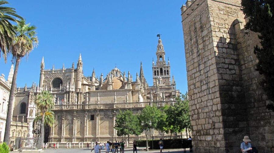 Seville: Guided Tour with Cathedral & Giralda Entrance - Price and Value: Is $35 Worth It for 75 Minutes?