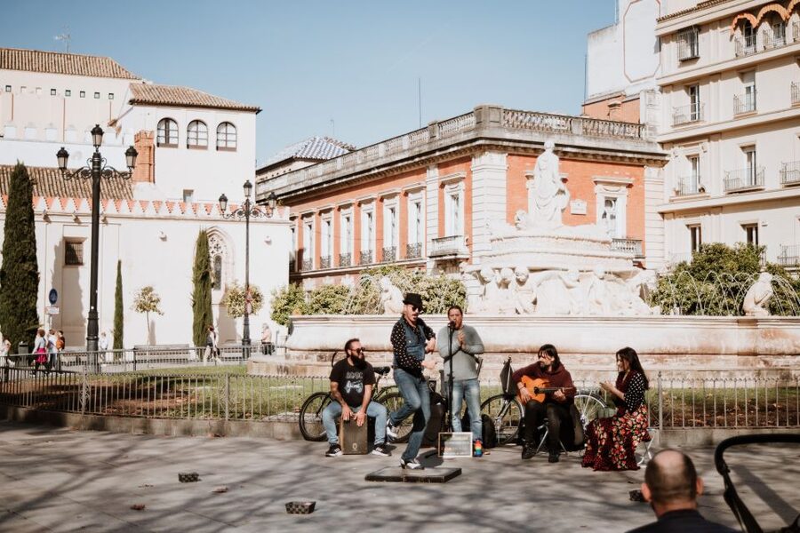 Seville Jewish Quarter walking tour: Santa Cruz District - Callejón del Agua: where whispers and poetry feel real