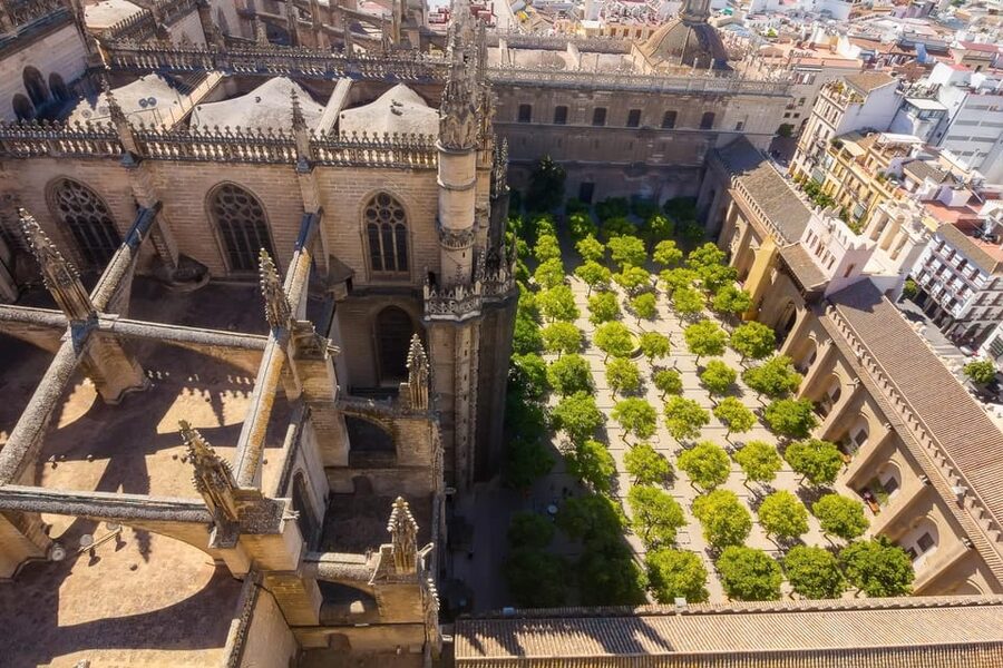Seville: Priority Access Cathedral & Giralda Tour - Should You Book This Priority Access Tour?