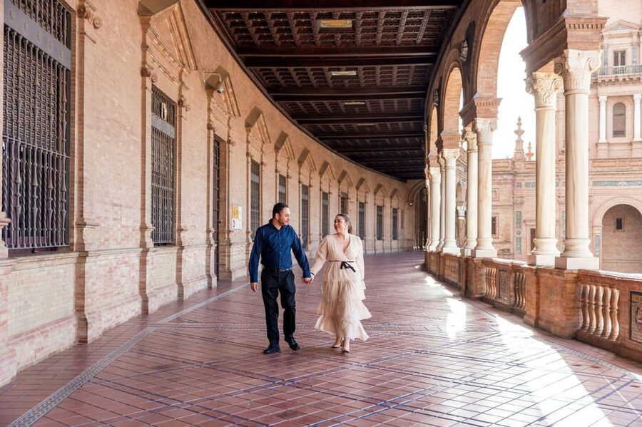 Seville: Professional Photoshoot at Plaza de España - Price and value: when $90 per group actually makes sense