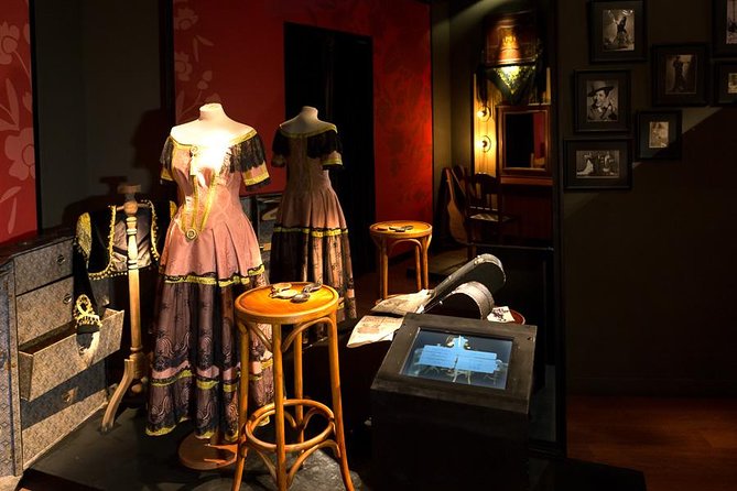 Seville: Puro Flamenco Show - Museo del Baile Flamenco - Seating and timing: how to avoid a blocked view and still enjoy it