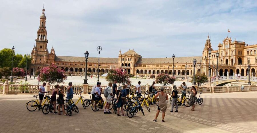 Seville: Relaxing City Bike Tour with a Tour Guide - Why this Seville bike tour feels like a real upgrade from walking