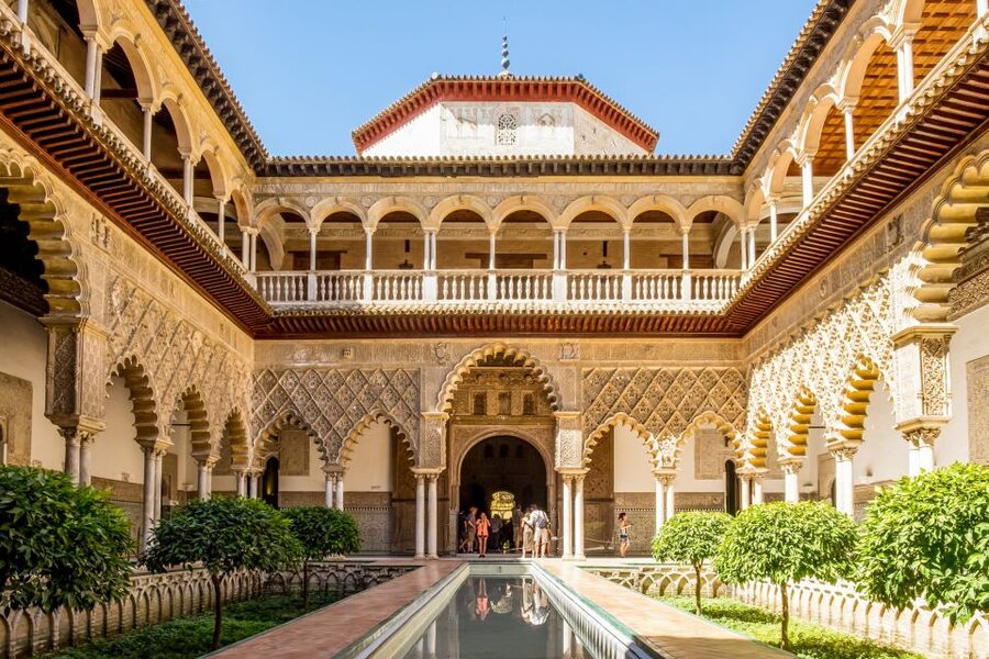 Seville: Royal Alcázar Entry Ticket - Timing Matters: Avoiding Crowds and Getting the Best Light