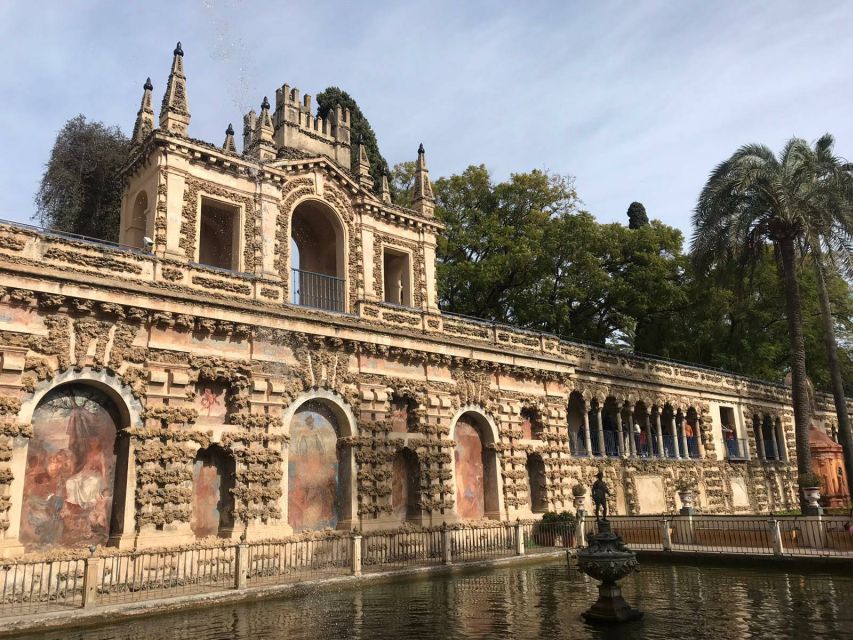 Seville: Small-Group Alcázar Guided Tour & Entry Ticket - Gothic Palace After the Castilian Conquest: The First Christian Building