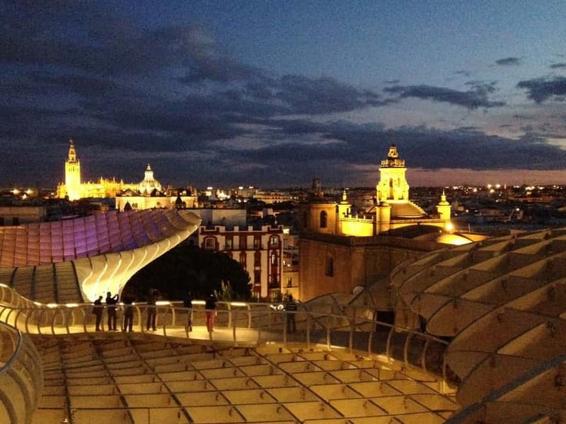 Seville: Sunset Roof Top Walking Tour - Rooftop sunset in Seville: what makes this tour work