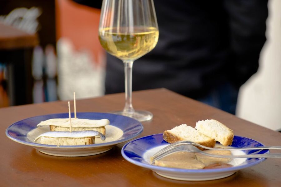 Seville: Tapas Crawl - Key Points to Know Before You Go
