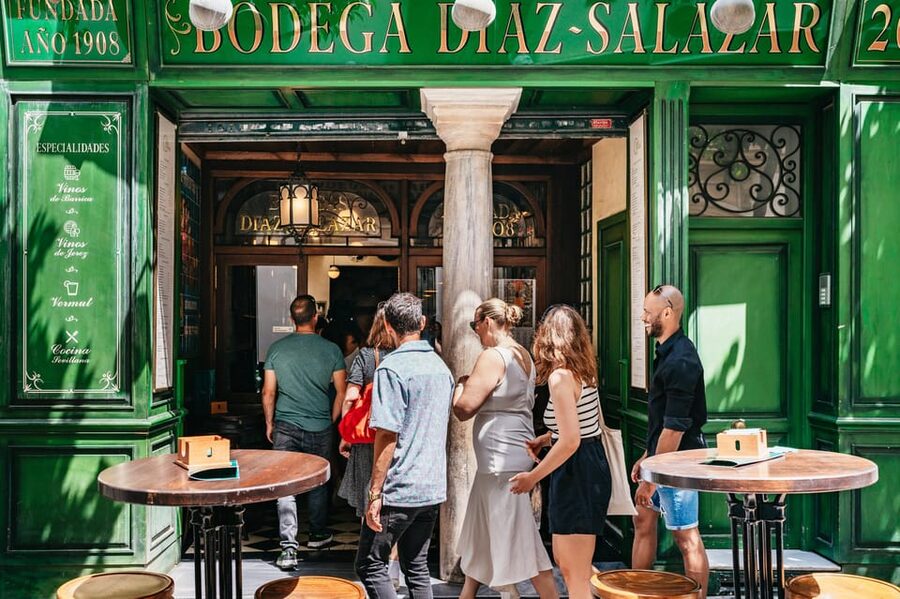 Seville: Tapas, Taverns and History Guided Walking Tour - Gloria and Rositas: Homemade Ice Cream as the Finishing Sweet
