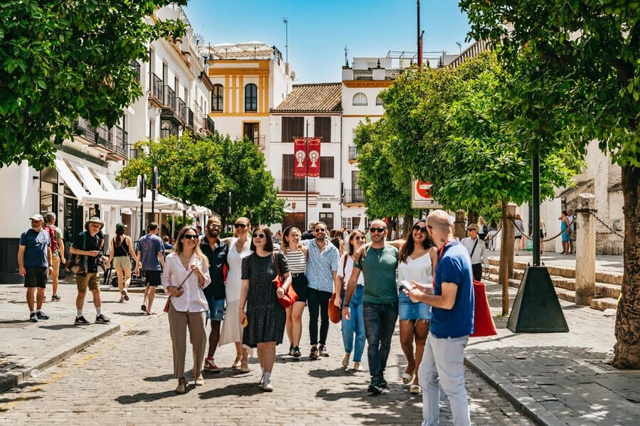 Seville: Tapas, Taverns and History Guided Walking Tour - Why the Drinks Are More Than Extras: Vermouth, Orange Wine, and Manzanilla