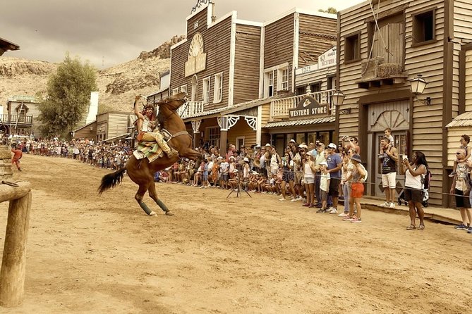 Sioux City Park Entrance Ticket - Western shows: bank robberies, firefights, and saloon entertainment