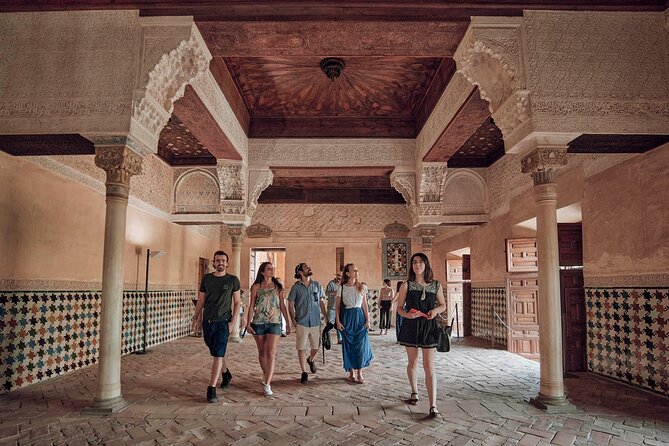 Skip The Line Alhambra and Generalife Guided Tour - Timing and pacing: what a 3-hour tour can and cannot do
