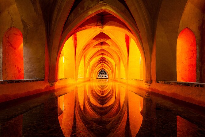 Skip the Line Seville Alcázar, Cathedral & Giralda Guided Tour - Puerta del León and the Alcázar highlights you’ll actually remember