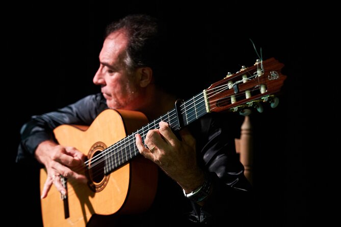 Skip the Line: Tablao Flamenco Pura Esencia Ticket - Your one-hour itinerary: singer, live guitar, and two dancers