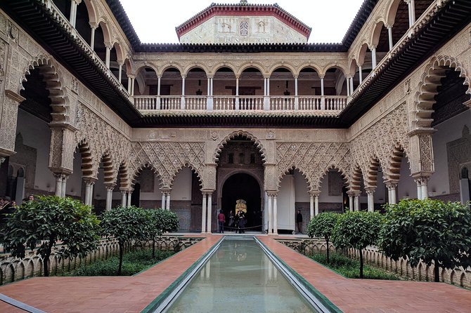 Small-Group Alcazar of Seville Guided Tour with entry ticket - Gardens at Maria Padilla Baths, then time on your own