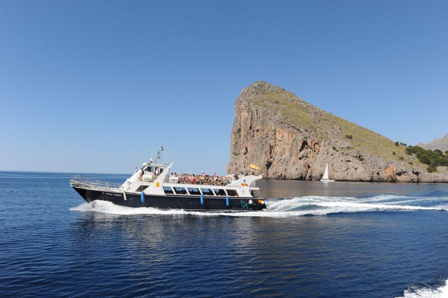 Sóller: Boat Trip to Sa Calobra and Torrent de Pareis - Walking Torrent de Pareis: Amazing Views with Rocky, Watery Footing