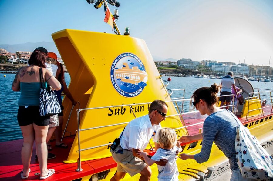 Southern Tenerife: 50-Minute Submarine Dive - How the day flows: coach time, a guided segment, then the harbor