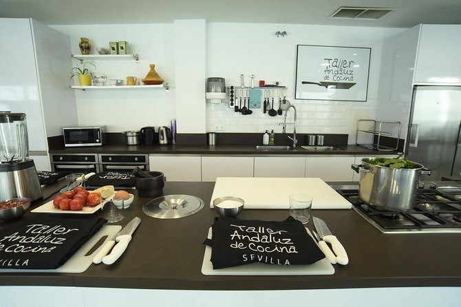 Spanish Cooking Class & Triana Market Tour in Sevilla - Inside the Kitchen: What You Really Do During the Class