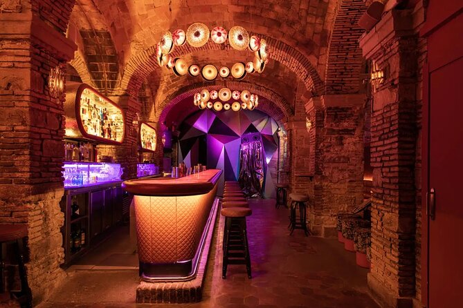 Speakeasy Bar Tour & VIP Nightclub - Stop 1 at Flaherty’s Irish Pub Barcelona: meet, play, and get your first drink