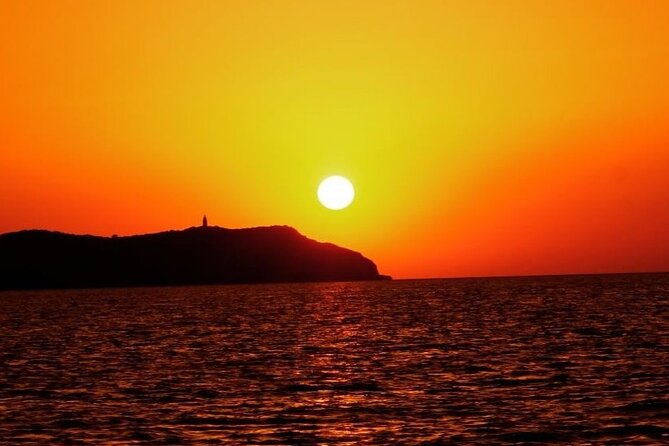 Sunset Beach Tour 3 HS all Inclusive ( Paddle boards , Kayaks & Snorkeling) - Timing, departure window, and the sunset payoff