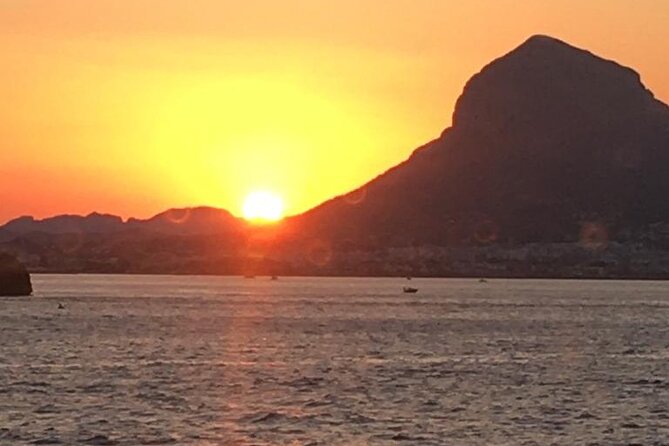Sunset in Dénia from the Catamaran Mundo Marino - Photo Stops by Caves: How to Get Great Shots Without Fighting the Crowd