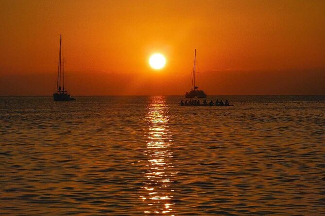Sunset in Dénia from the Catamaran Mundo Marino - What to Pack for a Sea Breeze Evening in Dénia