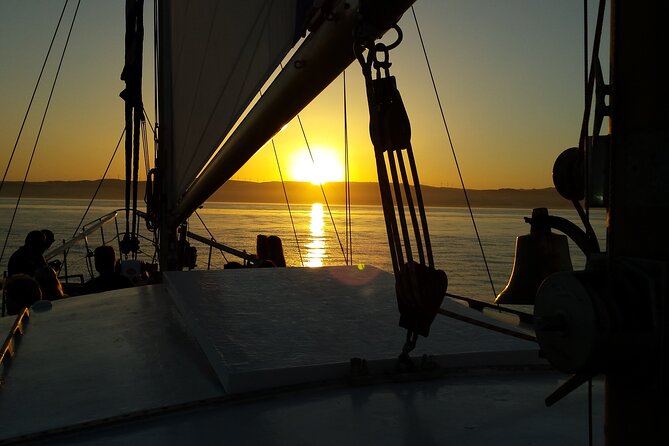 Sunset Sailing Experience in Estepona - Weather and sea conditions: when sails may not be up