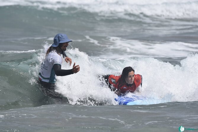 Surf class in Famara 9:15-12:00 or 11:45-14:30 (2h class) - Warm-Up Plus Brief Theory: Short, Useful, Not Lectures