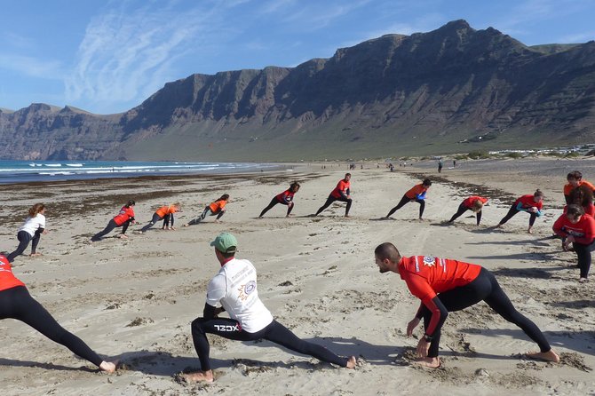 Surf class in Famara 9:15-12:00 or 11:45-14:30 (2h class) - Weather Rules: Why Your Session Can Shift
