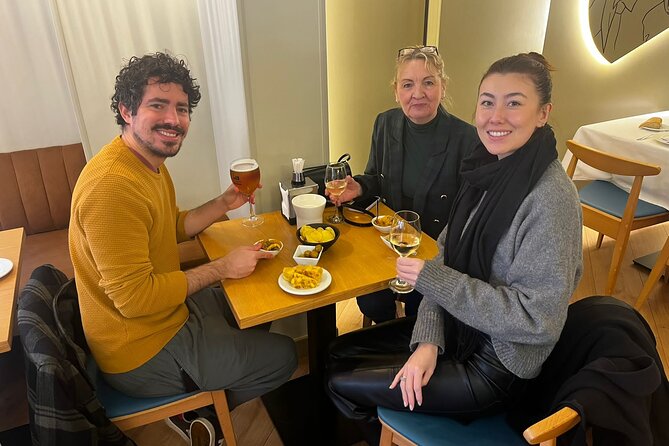 Tapas Tour of Santiago de Compostela - Praza de Fonseca: pilgrim museum stop and the food mindset shift