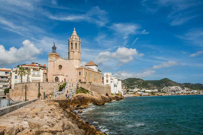 Tarragona and Sitges Tour with Small Group and Hotel Pick Up - Tarraco’s old streets: from the Roman city wall to medieval corners