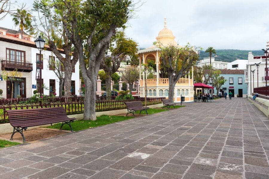 Tenerife: Full-Day Guided Island Tour - Candelaria: the Black Madonna basilica and Guanche Menceyes statues