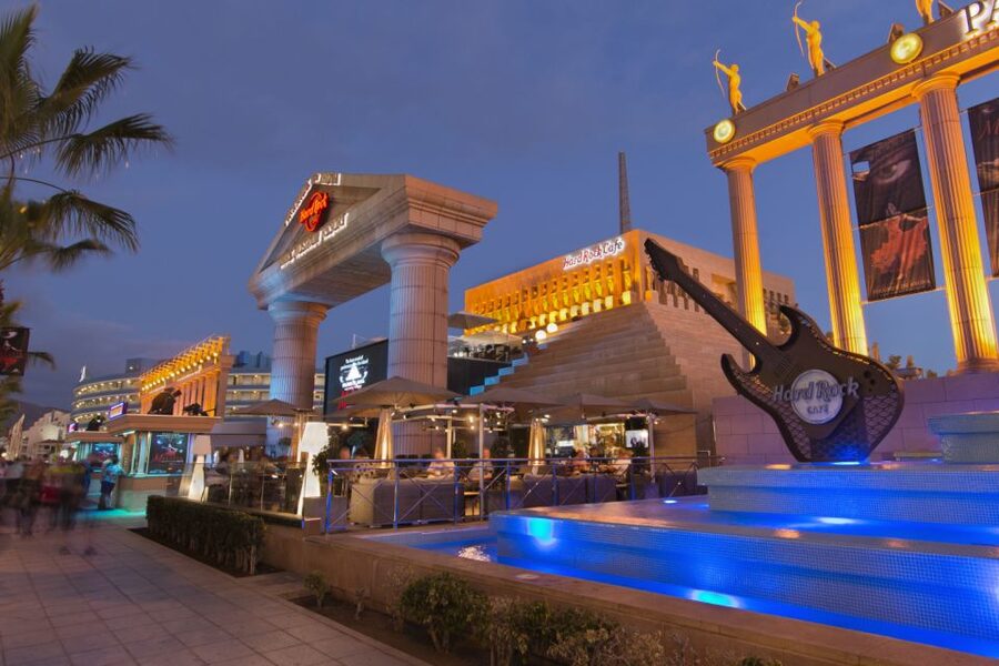 Tenerife: Hard Rock Cafe Set Menu Lunch or Dinner & Drink - From the door to your table: the “skip the line” payoff