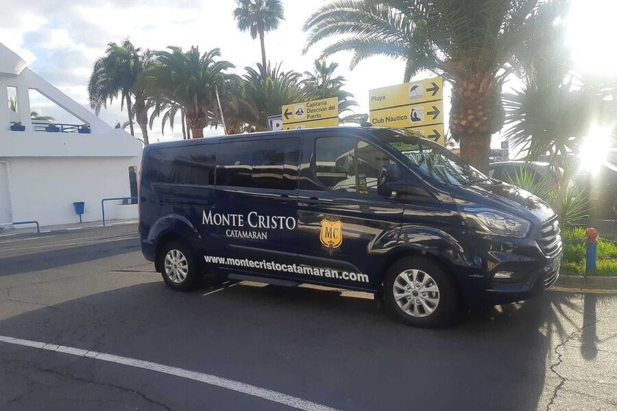 Tenerife: Marine-Life Tour with Transfer, Buffet and Drinks - Tapas Buffet, Champagne, Wine, and Cava: Lunch That Doesn’t Feel Tacked On