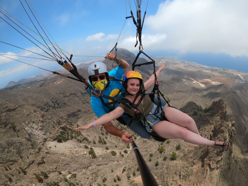 Tenerife: Paragliding with National Champion Paraglider - Flying With National and World Champions: Who is at the controls