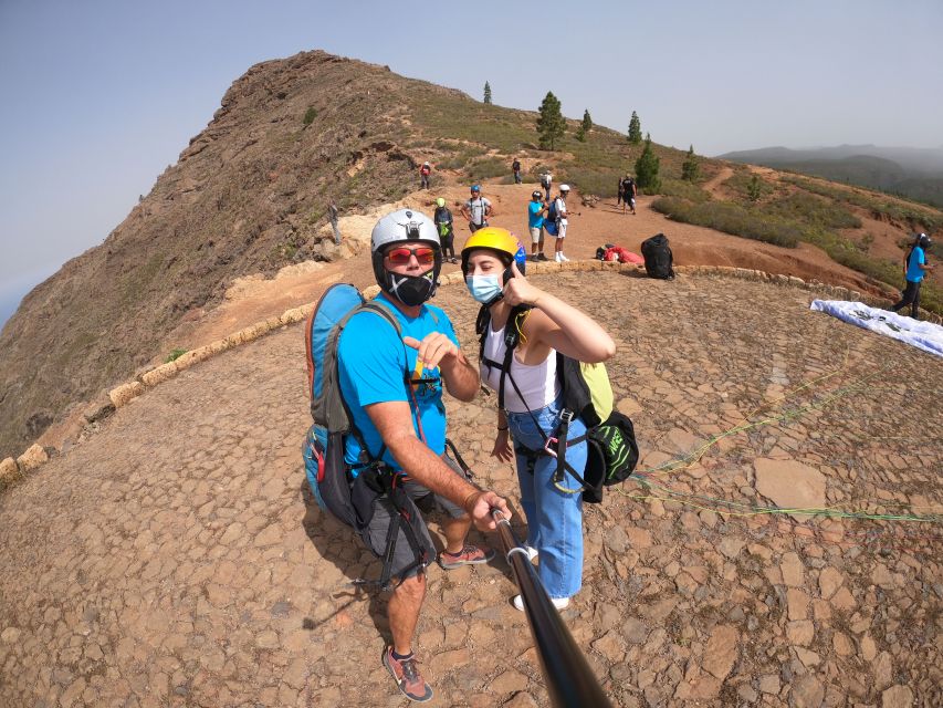 Tenerife: Paragliding with National Champion Paraglider - In the Air: Calm soaring, canyon sections, and acrobatics on request