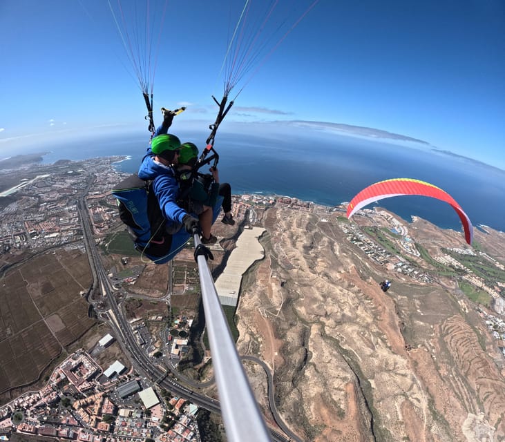 Tenerife: Tandem Paragliding in Adeje with hotel transfer - The view over Tenerife: what you notice when you are finally in the air
