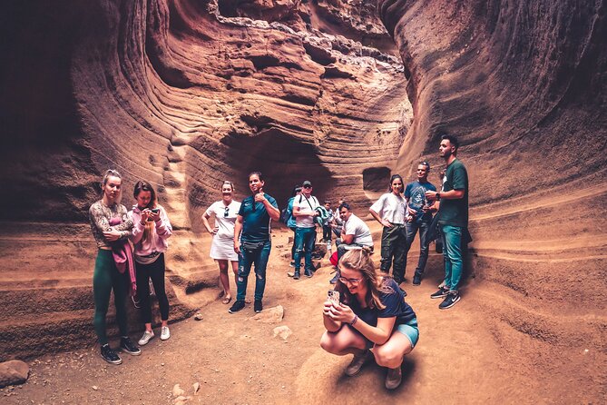 The Red Canyon Tour - Small Group Trip with Local Food Tasting ツ - Key things to know before you go